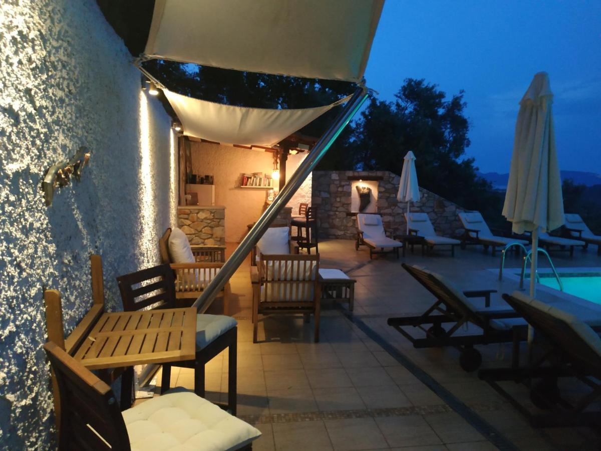 Skiathos Garden Cottages ภายนอก รูปภาพ